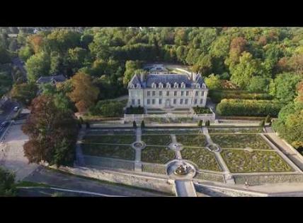 Embedded thumbnail for Castle &amp;amp; Park Auvers-sur-Oise